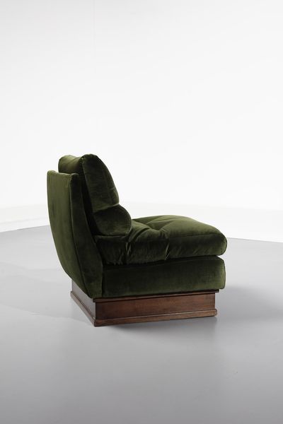 FRIGERIO LUCIANO (1928 - 1999) : Coppia di poltrone e divano  - Asta Asta 364 | DESIGN E ARTI DECORATIVE DEL NOVECENTO - DESIGN (Online) Online - Associazione Nazionale - Case d'Asta italiane
