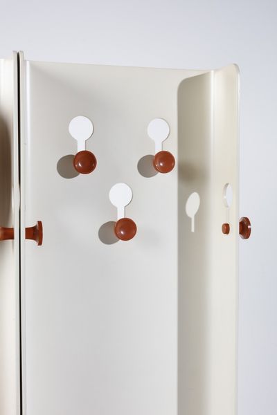 DE CARLI CARLO (1910 - 1999) : Coppia di appendiabiti per Fiarm  - Asta Asta 364 | DESIGN E ARTI DECORATIVE DEL NOVECENTO - DESIGN (Online) Online - Associazione Nazionale - Case d'Asta italiane