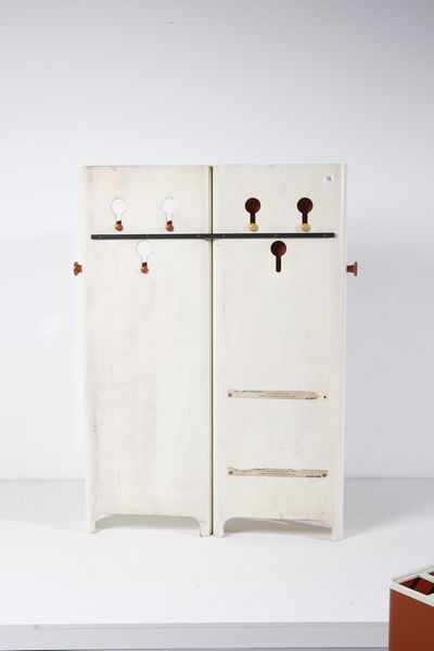 DE CARLI CARLO (1910 - 1999) : Coppia di appendiabiti per Fiarm  - Asta Asta 364 | DESIGN E ARTI DECORATIVE DEL NOVECENTO - DESIGN (Online) Online - Associazione Nazionale - Case d'Asta italiane