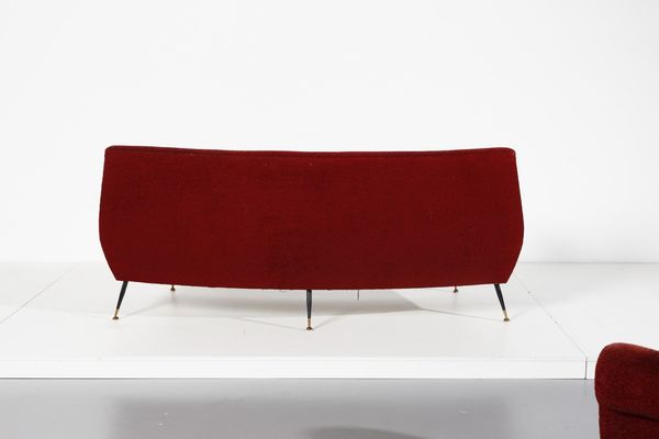 RADICE GIGI (1954 - 2002) : Divano e coppia di poltrone  - Asta Asta 364 | DESIGN E ARTI DECORATIVE DEL NOVECENTO - DESIGN (Online) Online - Associazione Nazionale - Case d'Asta italiane