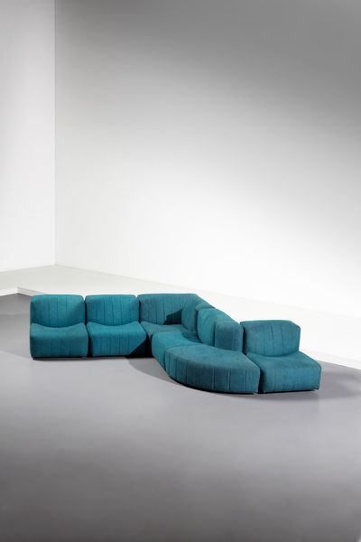 AGNOLI TITO (1931 - 2012) : Divano modulare serie 9000 per Arflex  - Asta Asta 364 | DESIGN E ARTI DECORATIVE DEL NOVECENTO - DESIGN (Online) Online - Associazione Nazionale - Case d'Asta italiane
