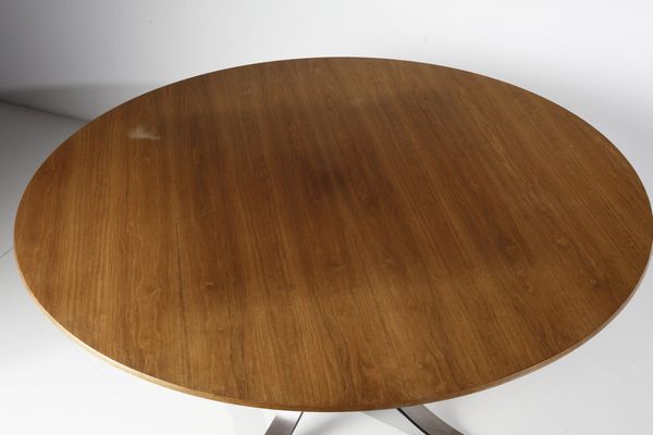 OSVALDO BORSANI (1911-1985) & EUGENIO GERLI (n. 1923) : Tavolo T69  per Tecno  - Asta Asta 364 | DESIGN E ARTI DECORATIVE DEL NOVECENTO - DESIGN (Online) Online - Associazione Nazionale - Case d'Asta italiane