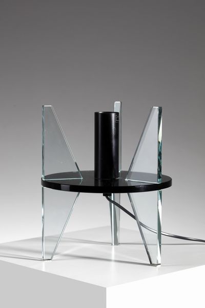 DORDONI RODOLFO (n. 1954) : Lampada da tavolo 2748 Otero per Fontana Arte  - Asta Asta 364 | DESIGN E ARTI DECORATIVE DEL NOVECENTO - DESIGN (Online) Online - Associazione Nazionale - Case d'Asta italiane