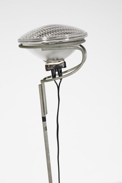 CASTIGLIONI ACHILLE (1918 -2002) & PIERGIACOMO (1913 - 1968) : Lampada da terra Toio per Flos  - Asta Asta 364 | DESIGN E ARTI DECORATIVE DEL NOVECENTO - DESIGN (Online) Online - Associazione Nazionale - Case d'Asta italiane