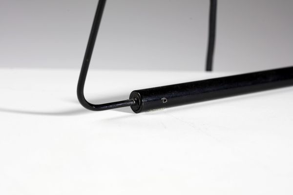 MAGISTRETTI VICO (1920 - 2006) : Lampada da tavolo Slalom produzione Oluce  - Asta Asta 364 | DESIGN E ARTI DECORATIVE DEL NOVECENTO - DESIGN (Online) Online - Associazione Nazionale - Case d'Asta italiane