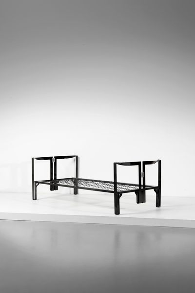 SCARPA AFRA (1937 -2011) & TOBIA (n. 1935) : Letto Vanessa per Gavina  - Asta Asta 364 | DESIGN E ARTI DECORATIVE DEL NOVECENTO - DESIGN (Online) Online - Associazione Nazionale - Case d'Asta italiane