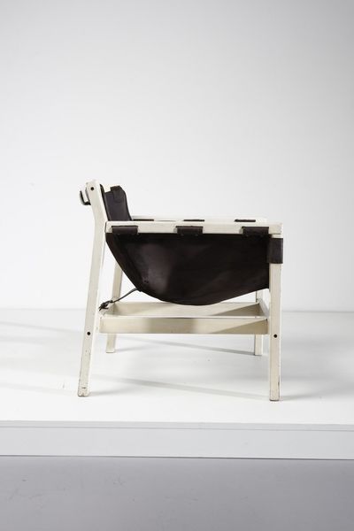 RODRIGUES SERGIO (n. 1927) : attribuito. Poltrona  - Asta Asta 364 | DESIGN E ARTI DECORATIVE DEL NOVECENTO - DESIGN (Online) Online - Associazione Nazionale - Case d'Asta italiane