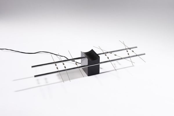 GRUPPO ARDITI : Lampada da tavolo 7 +  - Asta Asta 364 | DESIGN E ARTI DECORATIVE DEL NOVECENTO - DESIGN (Online) Online - Associazione Nazionale - Case d'Asta italiane