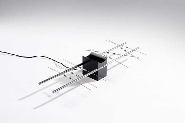 GRUPPO ARDITI : Lampada da tavolo 7 +  - Asta Asta 364 | DESIGN E ARTI DECORATIVE DEL NOVECENTO - DESIGN (Online) Online - Associazione Nazionale - Case d'Asta italiane