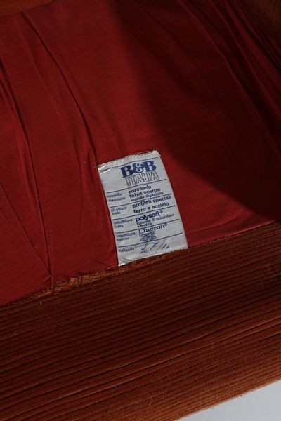 SCARPA AFRA (1937 -2011) & TOBIA (n. 1935) : Divano Coronado per B&B  - Asta Asta 364 | DESIGN E ARTI DECORATIVE DEL NOVECENTO - DESIGN (Online) Online - Associazione Nazionale - Case d'Asta italiane