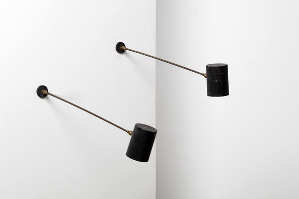 STILNOVO : Coppia di lampade da parete  - Asta Asta 364 | DESIGN E ARTI DECORATIVE DEL NOVECENTO - DESIGN (Online) Online - Associazione Nazionale - Case d'Asta italiane