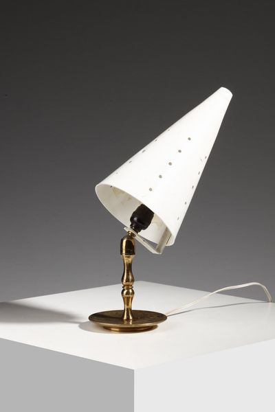 LELII ANGELO (1911 - 1979) : nello stile di. Lampada da tavolo  - Asta Asta 364 | DESIGN E ARTI DECORATIVE DEL NOVECENTO - DESIGN (Online) Online - Associazione Nazionale - Case d'Asta italiane