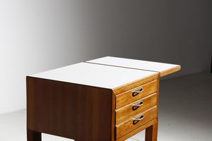 PONTI GIO (1891 - 1979) : attribuito. Consolle per Uffici Vetrocock, Marghera  - Asta Asta 364 | DESIGN E ARTI DECORATIVE DEL NOVECENTO - DESIGN (Online) Online - Associazione Nazionale - Case d'Asta italiane