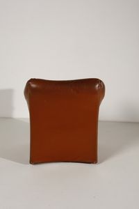 BELLINI MARIO (n. 1935) : Coppia di poltrone 684 per Cassina  - Asta Asta 364 | DESIGN E ARTI DECORATIVE DEL NOVECENTO - DESIGN (Online) Online - Associazione Nazionale - Case d'Asta italiane
