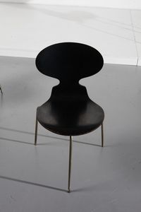 JACOBSEN ARNE (1902 - 1971) : Quattro sedie Ant 3100 per Fritz Hansen  - Asta Asta 364 | DESIGN E ARTI DECORATIVE DEL NOVECENTO - DESIGN (Online) Online - Associazione Nazionale - Case d'Asta italiane