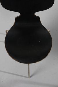 JACOBSEN ARNE (1902 - 1971) : Quattro sedie Ant 3100 per Fritz Hansen  - Asta Asta 364 | DESIGN E ARTI DECORATIVE DEL NOVECENTO - DESIGN (Online) Online - Associazione Nazionale - Case d'Asta italiane