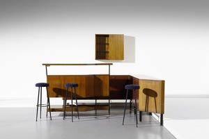 LA PERMANENTE MOBILI CANTU� : attribuito. Mobile bar con tre sgabelli  - Asta Asta 364 | DESIGN E ARTI DECORATIVE DEL NOVECENTO - DESIGN (Online) Online - Associazione Nazionale - Case d'Asta italiane