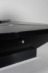 COCCHIA FABRIZIO : Tavolino da salotto Coclea per Sormani  - Asta Asta 364 | DESIGN E ARTI DECORATIVE DEL NOVECENTO - DESIGN (Online) Online - Associazione Nazionale - Case d'Asta italiane