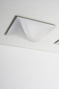 TAKAHAMA KAZUHIDE (n. 1930) : Coppia di lampade a plafoniera Saori per Sirrah  - Asta Asta 364 | DESIGN E ARTI DECORATIVE DEL NOVECENTO - DESIGN (Online) Online - Associazione Nazionale - Case d'Asta italiane