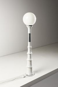TRONCONI ENRICO : Lampada da terra per Vistosi  - Asta Asta 364 | DESIGN E ARTI DECORATIVE DEL NOVECENTO - DESIGN (Online) Online - Associazione Nazionale - Case d'Asta italiane