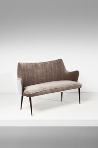 BORSANI OSVALDO (1911 - 1985) : Divanetto P35 per Arredamenti Borsani, Varedo  - Asta Asta 364 | DESIGN E ARTI DECORATIVE DEL NOVECENTO - DESIGN (Online) Online - Associazione Nazionale - Case d'Asta italiane