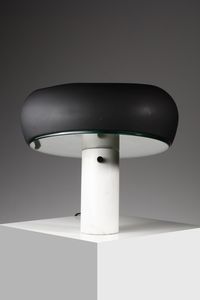 CASTIGLIONI ACHILLE (1918 -2002) & PIERGIACOMO (1913 - 1968) : Lampada da tavolo Snoopy per Flos  - Asta Asta 364 | DESIGN E ARTI DECORATIVE DEL NOVECENTO - DESIGN (Online) Online - Associazione Nazionale - Case d'Asta italiane