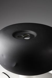 CASTIGLIONI ACHILLE (1918 -2002) & PIERGIACOMO (1913 - 1968) : Lampada da tavolo Snoopy per Flos  - Asta Asta 364 | DESIGN E ARTI DECORATIVE DEL NOVECENTO - DESIGN (Online) Online - Associazione Nazionale - Case d'Asta italiane