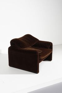 MAGISTRETTI VICO (1920 - 2006) : Coppia di poltrone Maralunga per Cassina  - Asta Asta 364 | DESIGN E ARTI DECORATIVE DEL NOVECENTO - DESIGN (Online) Online - Associazione Nazionale - Case d'Asta italiane