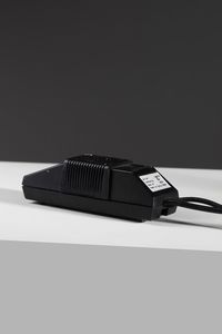 CASTIGLIONI ACHILLE (1918 -2002) & PIERGIACOMO (1913 - 1968) : Lampada da tavolo Tubino per Flos  - Asta Asta 364 | DESIGN E ARTI DECORATIVE DEL NOVECENTO - DESIGN (Online) Online - Associazione Nazionale - Case d'Asta italiane