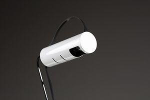 MAGISTRETTI VICO (1920 - 2006) : Lampada da tavolo Slalom produzione Oluce  - Asta Asta 364 | DESIGN E ARTI DECORATIVE DEL NOVECENTO - DESIGN (Online) Online - Associazione Nazionale - Case d'Asta italiane