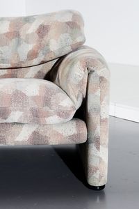 MAGISTRETTI VICO (1920 - 2006) : Coppia di divani Maralunga per Cassina  - Asta Asta 364 | DESIGN E ARTI DECORATIVE DEL NOVECENTO - DESIGN (Online) Online - Associazione Nazionale - Case d'Asta italiane