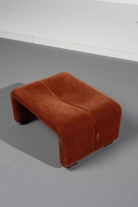 SCARPA AFRA (1937 -2011) & TOBIA (n. 1935) : Coppia di poggiapiedi Coronado per B&B  - Asta Asta 364 | DESIGN E ARTI DECORATIVE DEL NOVECENTO - DESIGN (Online) Online - Associazione Nazionale - Case d'Asta italiane