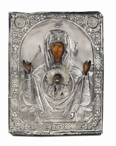 Icona raffigurante la Madonna del Segno, con riza in argento sbalzato e cesellato, San Pietroburgo 1889  - Asta Argenti da Collezione - Associazione Nazionale - Case d'Asta italiane