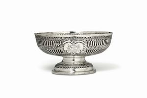 Bowl in argento sterling fuso, sbalzato e ceselalto. Londra 1797, Argentiere Henry Green  - Asta Argenti da Collezione - Associazione Nazionale - Case d'Asta italiane