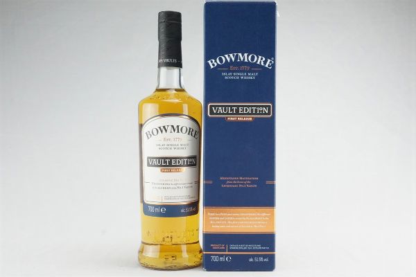 Bowmore  - Asta Summer Spirits | Rhum, Whisky e Distillati da Collezione - Associazione Nazionale - Case d'Asta italiane