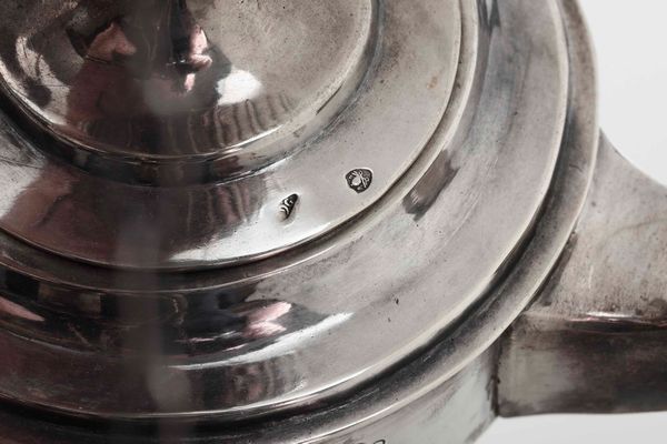 Lucerna. Argento fuso, sbalzato e cesellato. Roma met del XIX secolo. Maestro argentiere Angelo Giannotti (1824-1865)  - Asta Argenti antichi  - Associazione Nazionale - Case d'Asta italiane