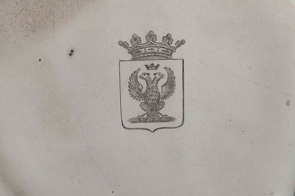 Bacile. Argento fuso, sbalzato e cesellato. Napoli met XIX secolo. Marchio dellargentiere FR (non identificato)  - Asta Argenti antichi  - Associazione Nazionale - Case d'Asta italiane