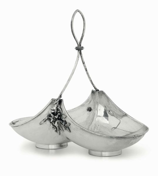 Cestino. Argento sterling fuso, sbalzato e cesellato. Gorham USA, XX secolo  - Asta Argenti antichi  - Associazione Nazionale - Case d'Asta italiane