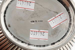 Teiera. Argento fuso, sbalzato e cesellato. Germania (bolli importazione Russia) XIX-XX secolo  - Asta Argenti antichi  - Associazione Nazionale - Case d'Asta italiane