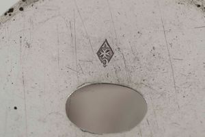 Mostardiera. Argento fuso, sagomato e cesellato. Piemonte o Francia XIX secolo  - Asta Argenti antichi  - Associazione Nazionale - Case d'Asta italiane