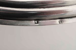Bacile. Argento fuso, sbalzato e cesellato. Napoli met XIX secolo. Marchio dellargentiere FR (non identificato)  - Asta Argenti antichi  - Associazione Nazionale - Case d'Asta italiane