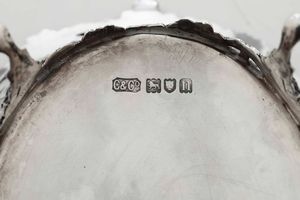 Cestino. Argento fuso, traforato e cesellato. Londra 1908. Argentiere C&C (non identificato)  - Asta Argenti antichi  - Associazione Nazionale - Case d'Asta italiane