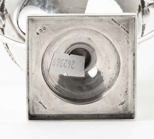 Zuccheriera. Argento 925 fuso, sbalzato e inciso. Gorham, USA XIX-XX secolo  - Asta Argenti antichi  - Associazione Nazionale - Case d'Asta italiane