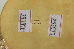 Due coppe e ampolla stile archeologico. Argento fuso, sbalzato, cesellato e dorato. Argenteria artistica greca del XX secolo. Orafo Lalaunis, Atene  - Asta Argenti antichi  - Associazione Nazionale - Case d'Asta italiane