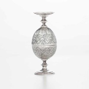 Portauovo. Argento fuso, sbalzato e cesellato. Russia (Mosca?) XIX-XX secolo  - Asta Argenti antichi  - Associazione Nazionale - Case d'Asta italiane