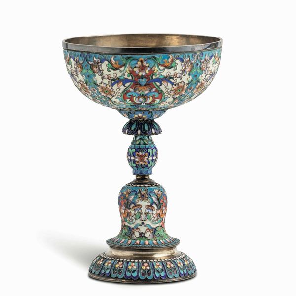 Grande coppa. Argento e smalti colorati. Manifattura russa del XX secolo  - Asta Argenti del XX secolo - Associazione Nazionale - Case d'Asta italiane