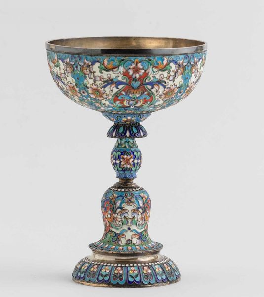 Grande coppa. Argento e smalti colorati. Manifattura russa del XX secolo  - Asta Argenti del XX secolo - Associazione Nazionale - Case d'Asta italiane