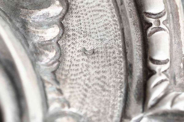 Reliquiario. Argento fuso, sbalzato e cesellato. Lucca (?) seconda met� del XVIII secolo  - Asta Argenti del XX secolo - Associazione Nazionale - Case d'Asta italiane