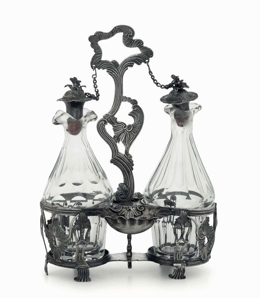 Oliera. Argento fuso, sbalzato e cesellato. Genova marchio della Torretta per l'anno 1778  - Asta Argenti del XX secolo - Associazione Nazionale - Case d'Asta italiane