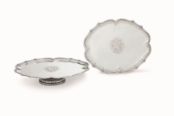 Coppia di alzate. Argento fuso, sbalzato e cesellato. Probabile manifattura veneta, seconda met� del XVIII secolo. Marchio dell'argentiere FV inframezzato da animale rampante (non identificato) e marchi di importazione francesi  - Asta Argenti del XX secolo - Associazione Nazionale - Case d'Asta italiane